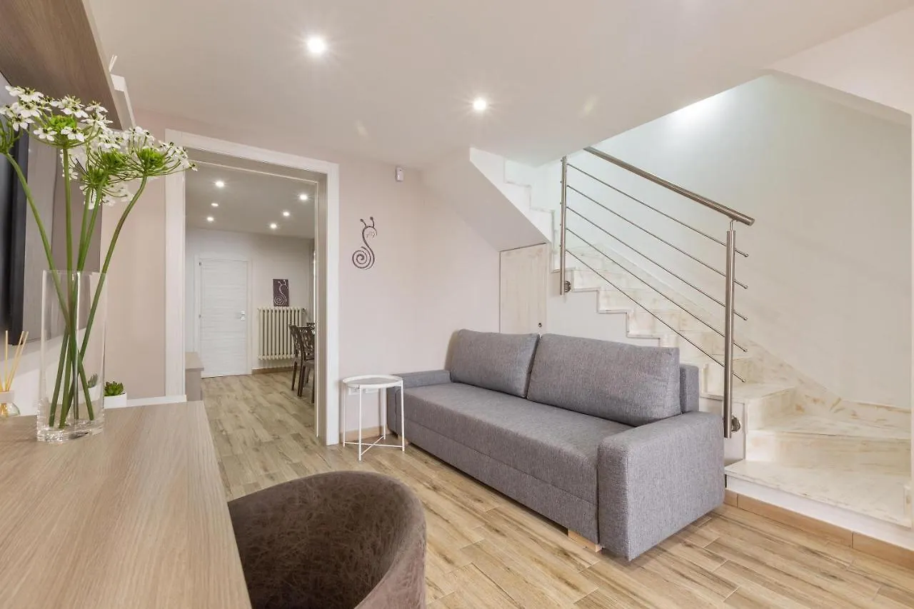 Suite 79 By Barbarhouse Lecce Italy